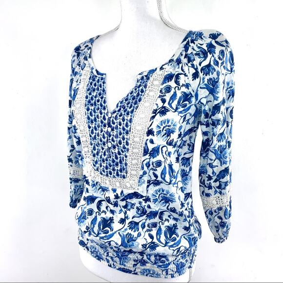 H&M Blue Lace Blouse Top Size 2 3/4 Sleeve V-Neck E Blue Floral Print - Picture 1 of 8